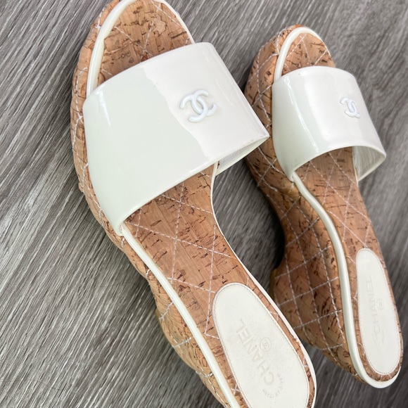 Chanel cork slides tan/ beige cc logo vernis patent leather 39 8.5 - Picture 7 of 11